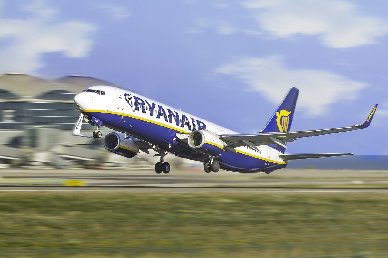 Ryanair atšaukia 2 skrydžius ir mažina 11 skrydžių dažnumą iš Vilniaus oro uosto